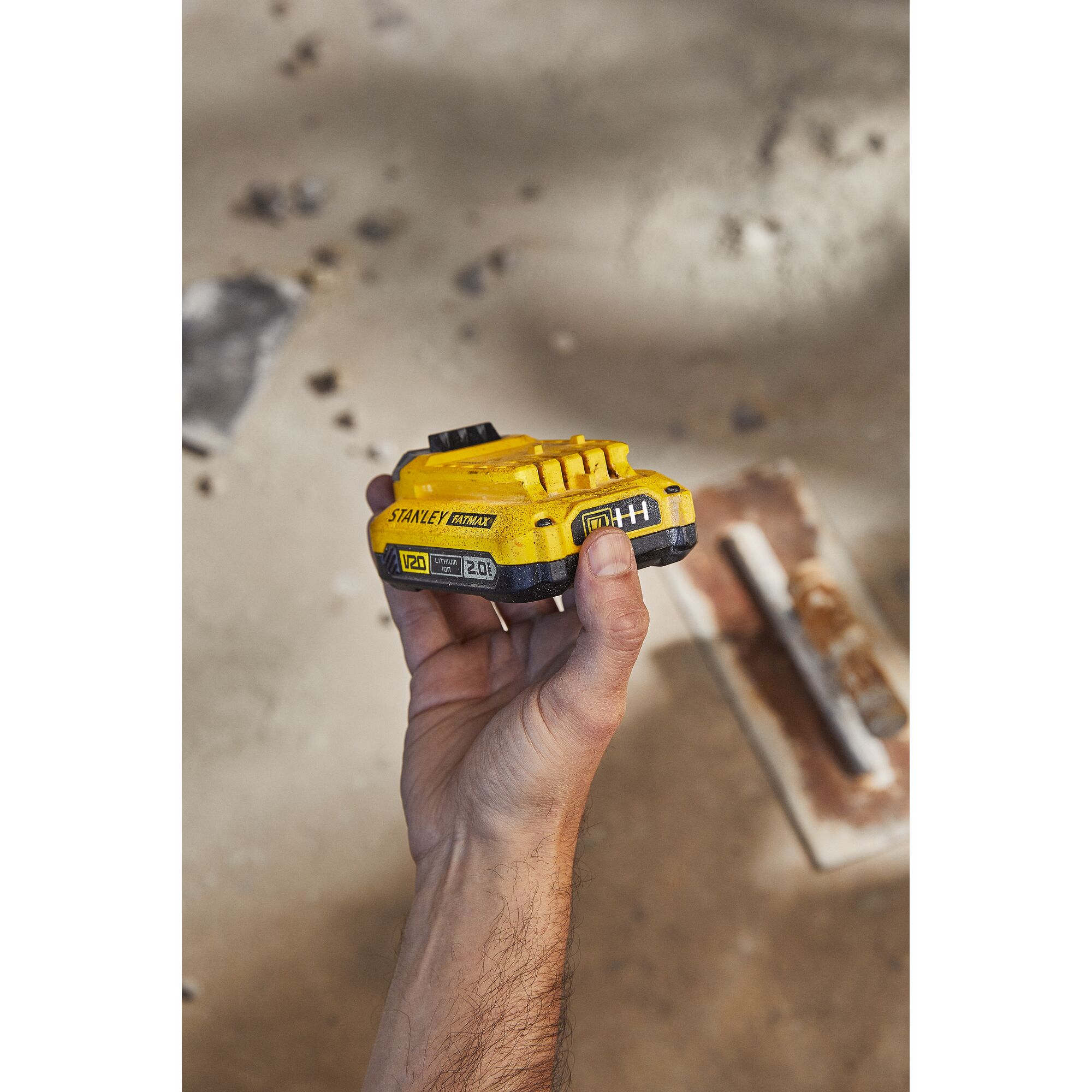 20V BATTERY 2AH