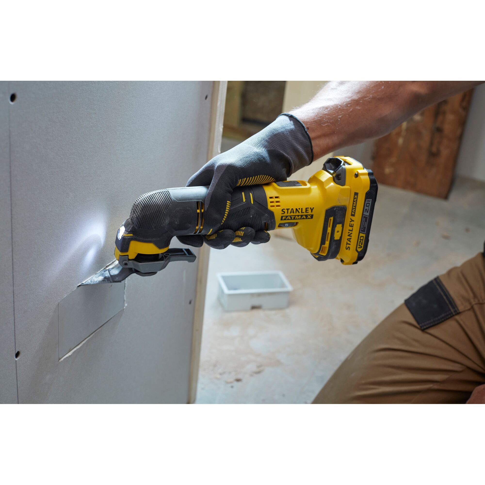 20V OSCILLATING CUTTING TOOL