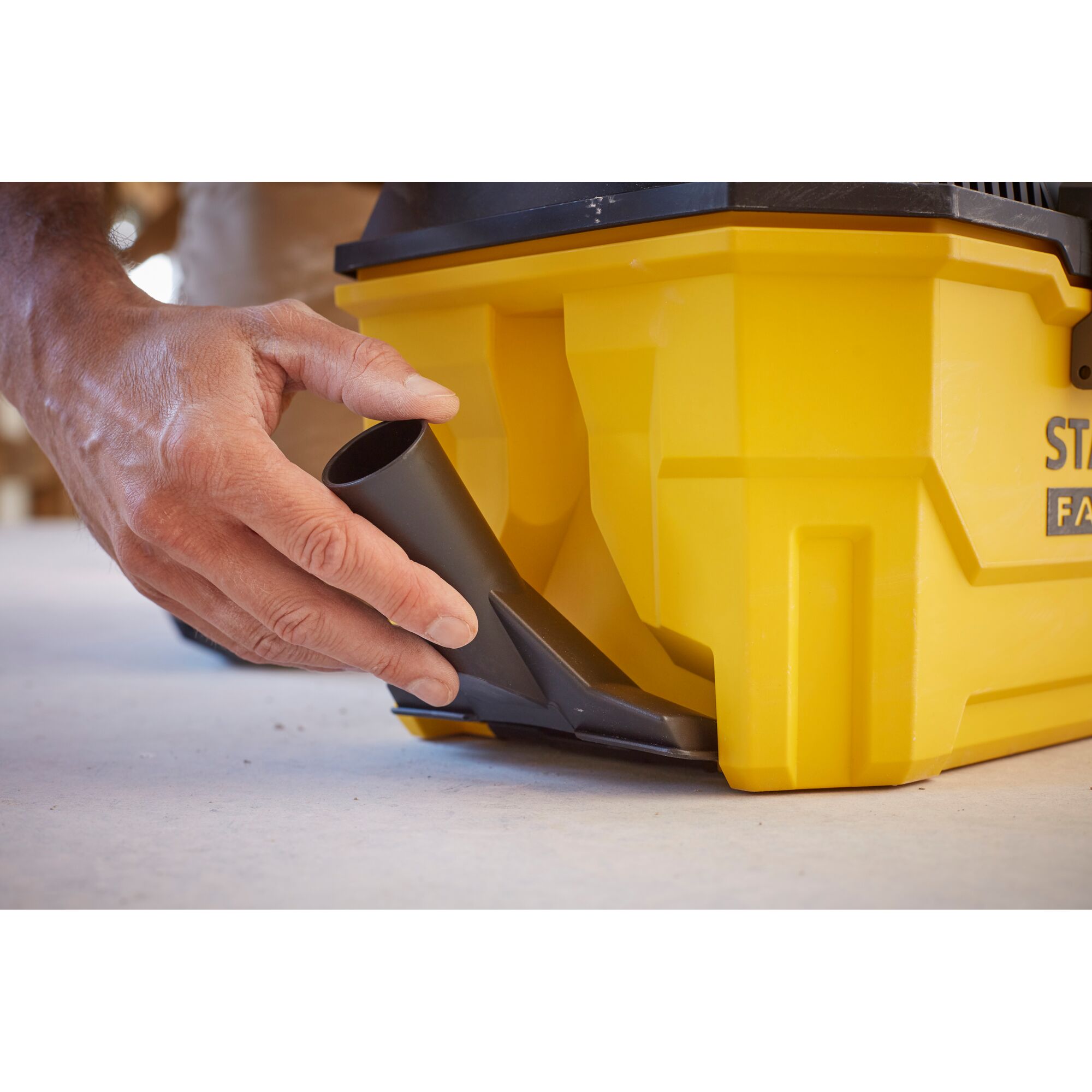 BARE - 20V VACUUM CLEANER