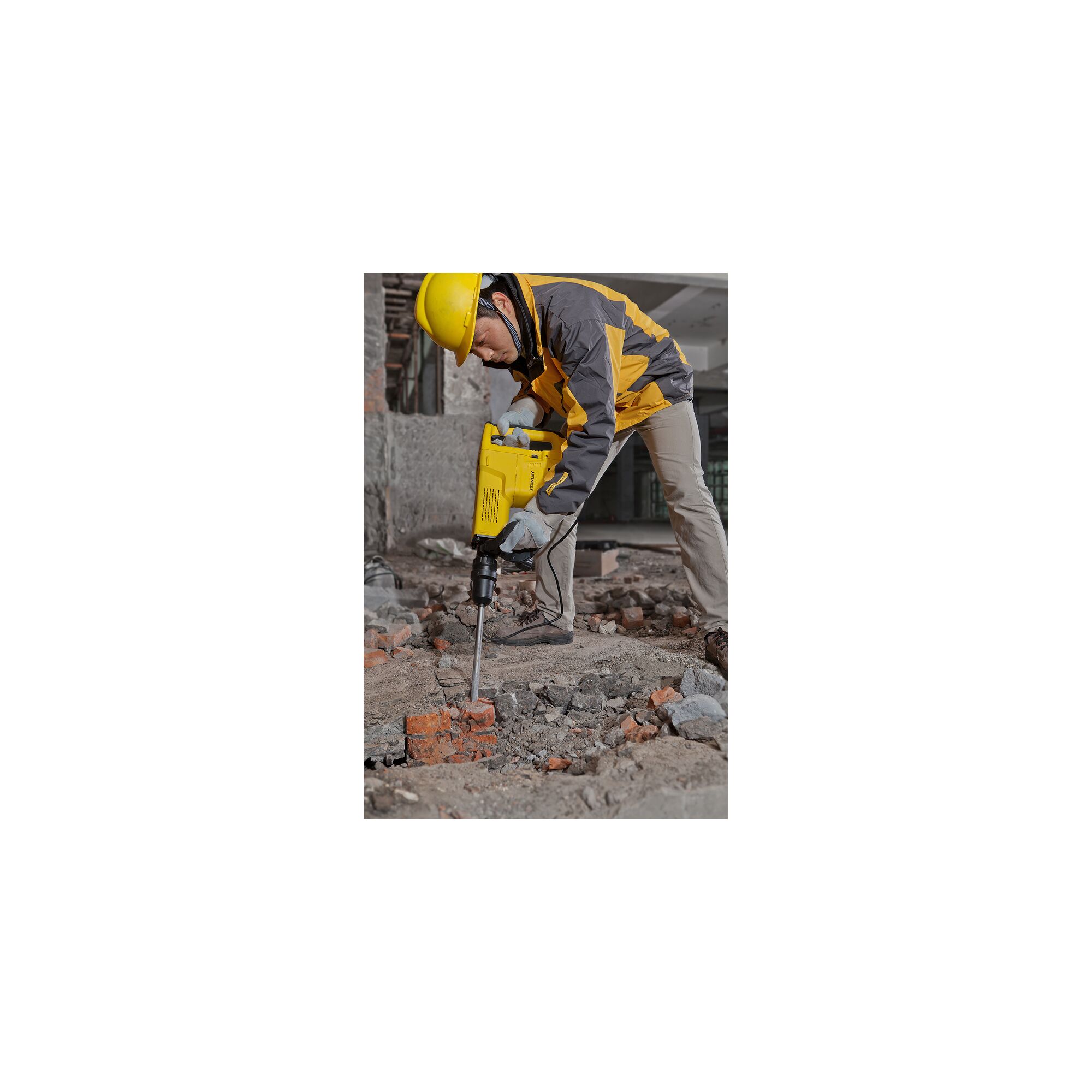 0-77-260, STANLEY® 2-IN-1 LASER STUD FINDER & LASER LEVEL, Application